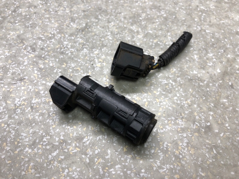 Датчик парктроника задний SORENTO XM 09-14