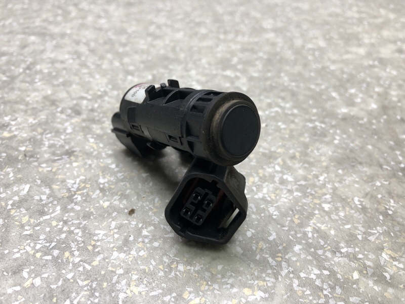 Датчик парктроника задний KIA SORENTO XM 09-14