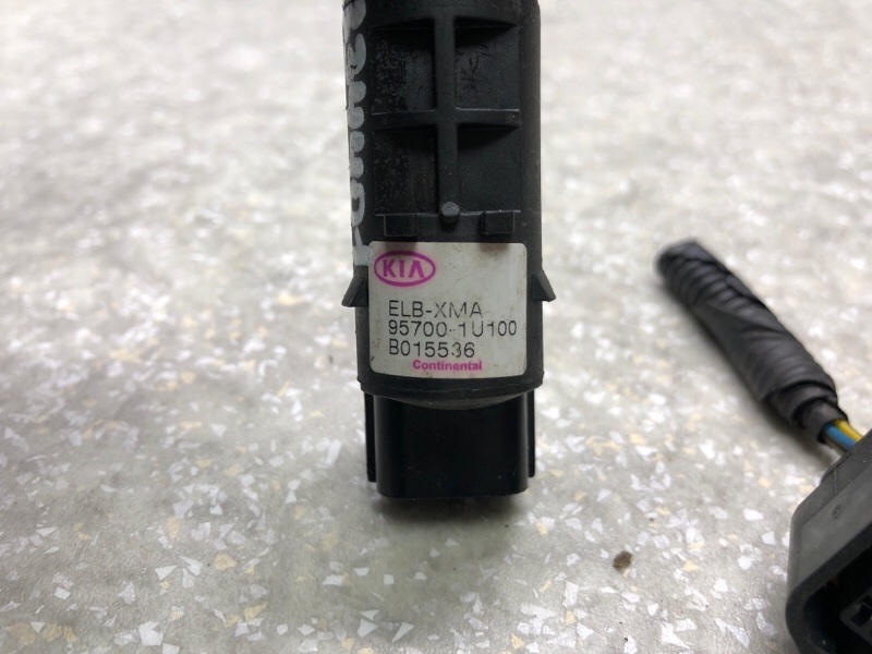 Датчик парктроника задний SORENTO XM 09-14