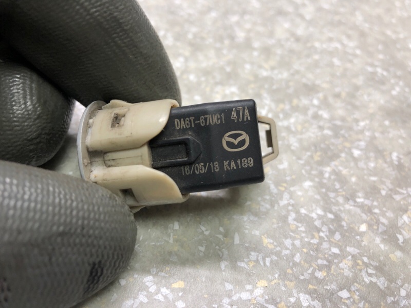 Датчик парктроника задний MX-5 15-