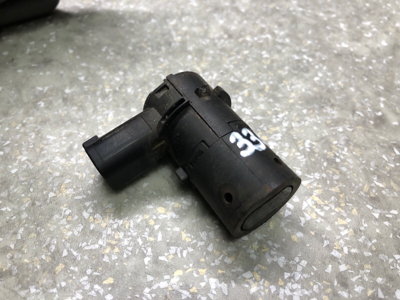 Датчик парктроника задний QX56 / TITAN / ARMADA 04-16