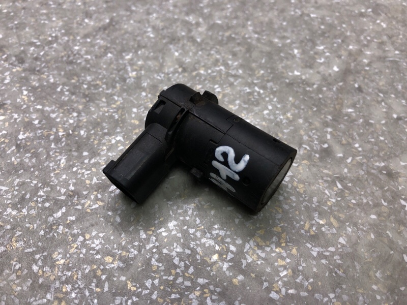 Датчик парктроника задний QX56 / TITAN / ARMADA 04-16