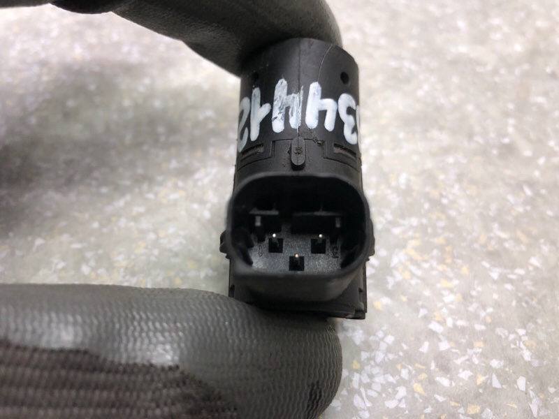 Датчик парктроника задний QX56 / TITAN / ARMADA 04-16