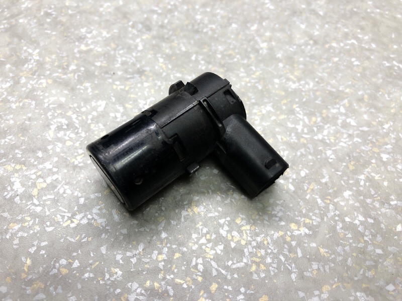 Датчик парктроника задний QX56 / TITAN / ARMADA 04-16