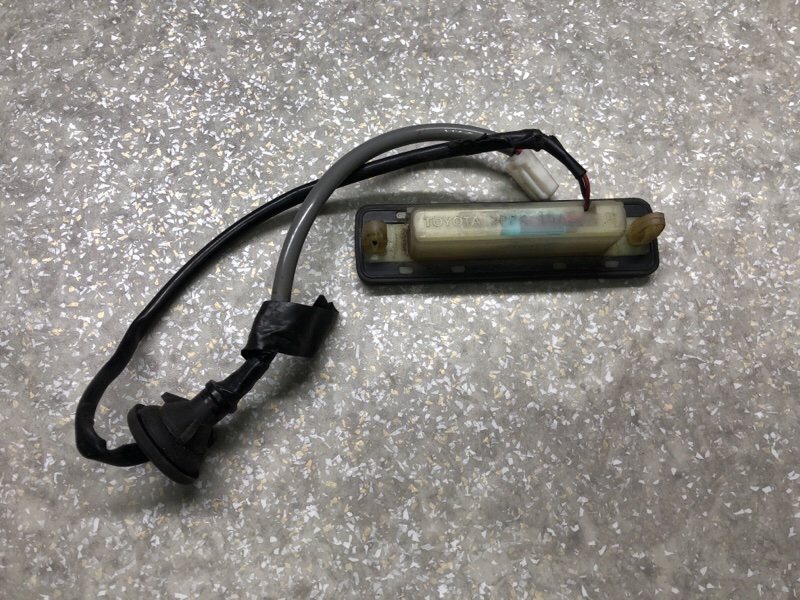 Кнопка открывания багажника наружная TOYOTA CAMRY 40 06-11