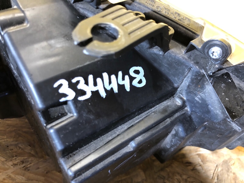 Фара левая COROLLA 18- Фара левая COROLLA 18-