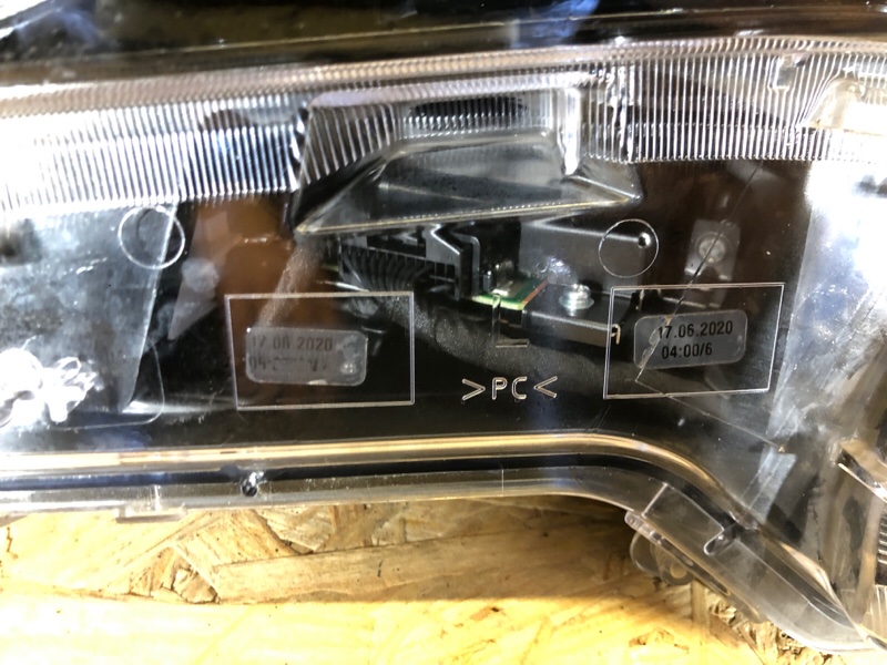 Фара левая COROLLA 18- Фара левая COROLLA 18-