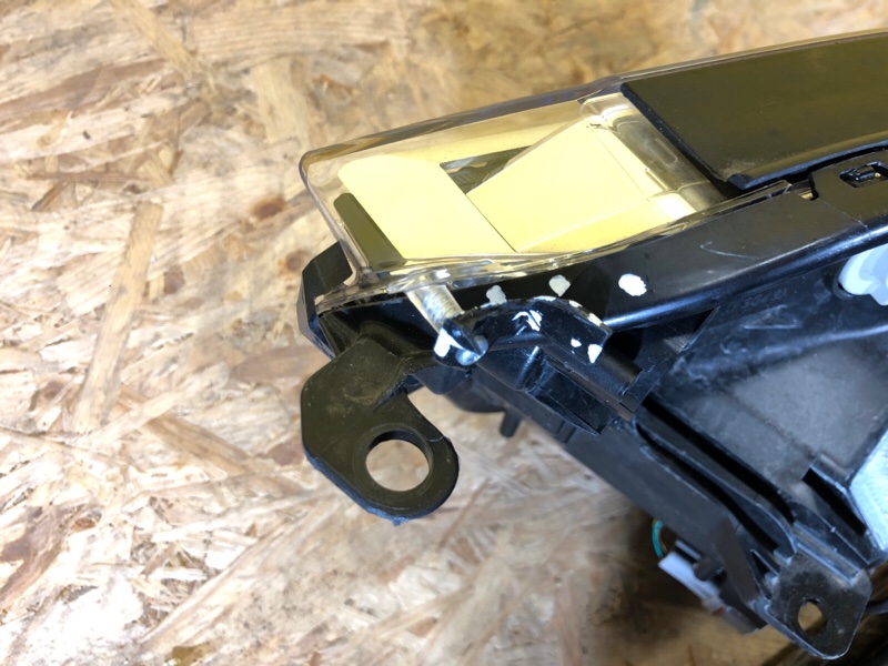 Фара правая RAV4 13-19