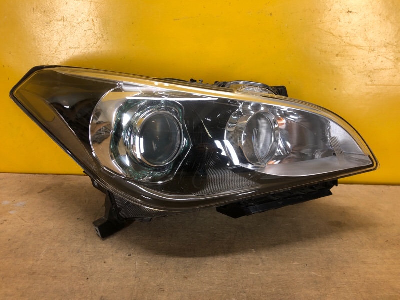 Фара правая INFINITI M25/M37/M56/Q70/M35H 10-16 260101ML4C Б/У