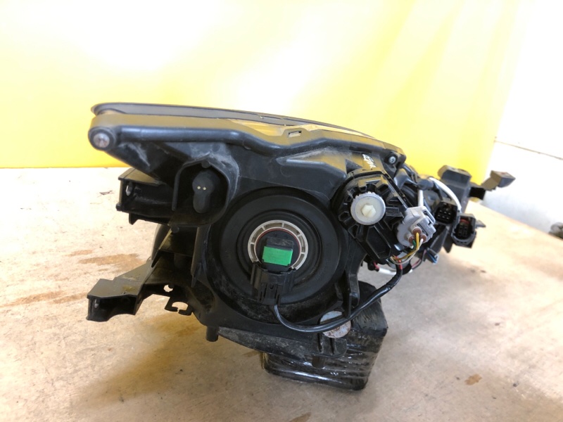 Фара левая 6 GH 07-12