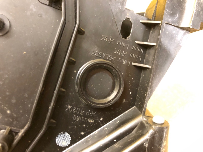 Фара правая 6 GH 07-12 Фара правая 6 GH 07-12