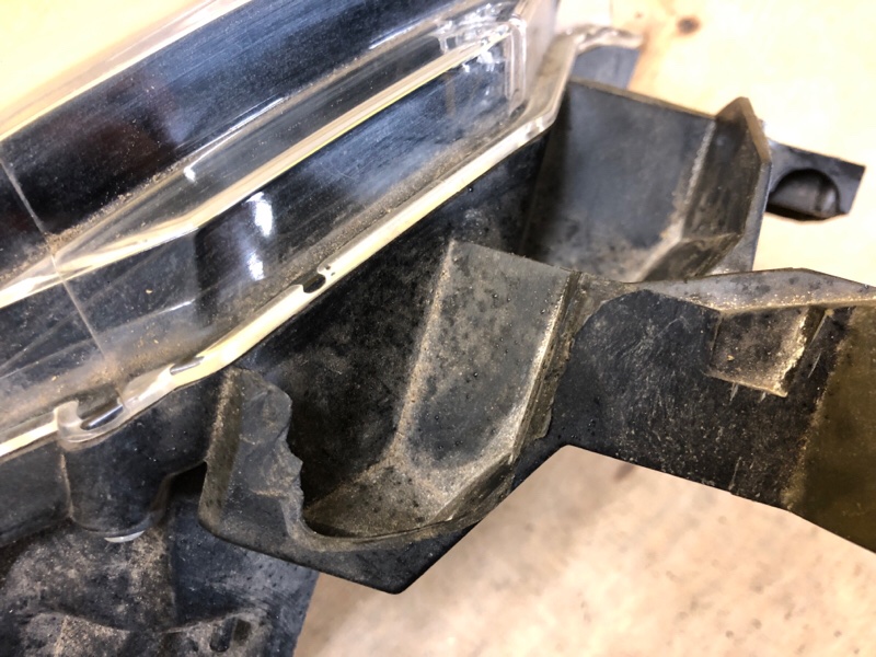 Фара левая 6 GH 07-12 Фара левая 6 GH 07-12