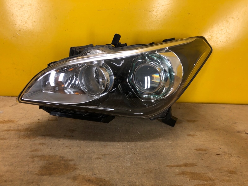 Запчасть фара левая INFINITI M25/M37/M56/Q70/M35H 10-16 260601ML4C Б/У Фара левая INFINITI M25/M37/M56/Q70/M35H 10-16 260601ML4C Б/У