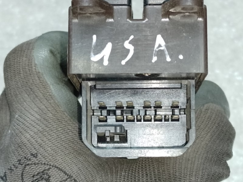 Блок управления стеклоподъемниками TOYOTA CAMRY 30 02-06