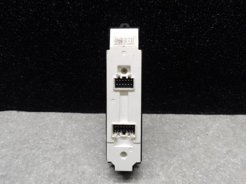 Блок управления стеклоподъемниками передний левый MAZDA 3 BL 09-13