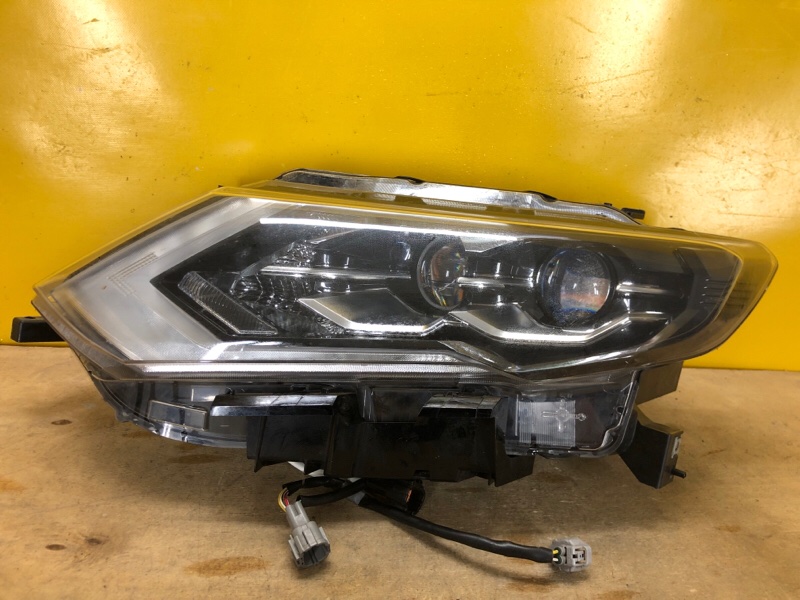 Фара левая NISSAN X-TRAIL/ROGUE T32 13-20 260606FP8A Б/У