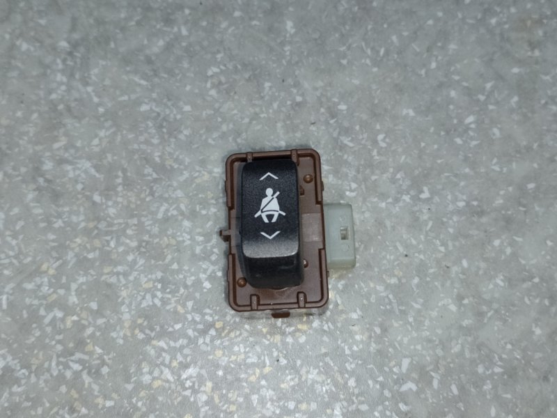 Кнопка передняя левая LEXUS LS460 06-12 84926-50080 Б/У