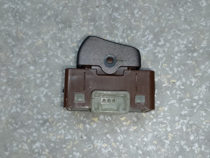 Кнопка передняя левая LS460 06-12