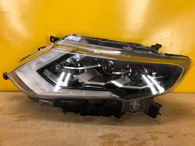 Фара левая NISSAN X-TRAIL/ROGUE T32 13-20 260606FP8A Б/У