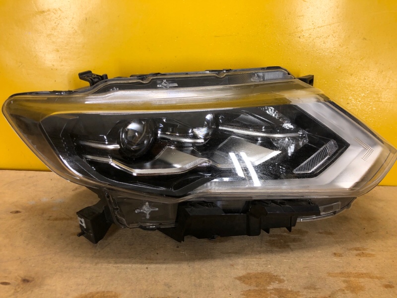 Фара правая NISSAN X-TRAIL/ROGUE T32 13-20 260106FP8A Б/У