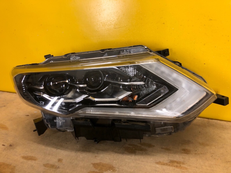 Фара правая NISSAN X-TRAIL/ROGUE T32 13-20