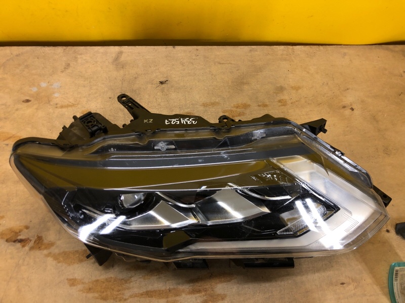 Фара правая X-TRAIL/ROGUE T32 13-20