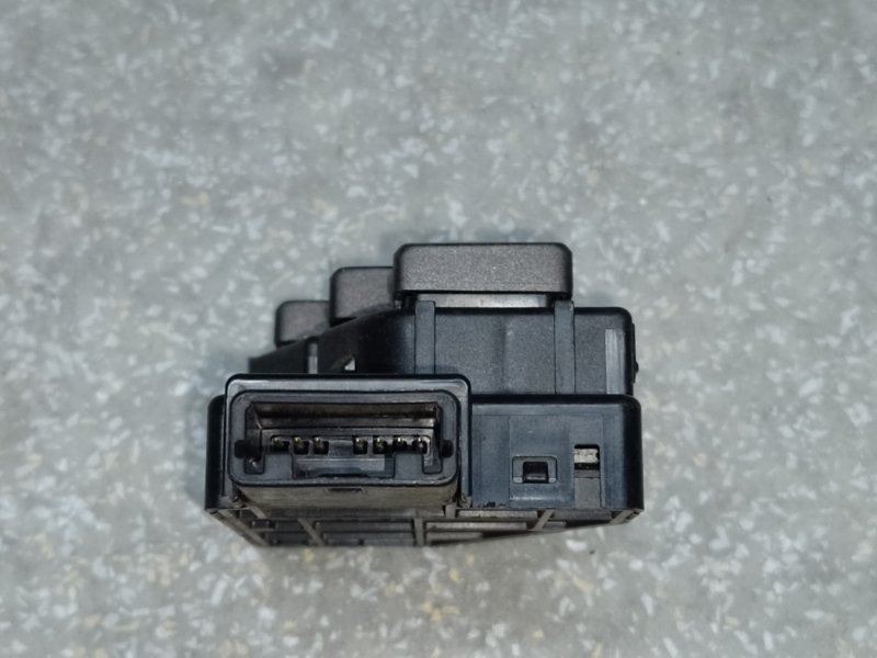 Блок кнопок памяти сидений задний правый LEXUS LS460 06-12