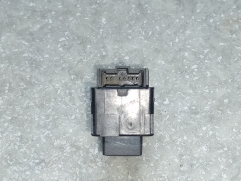 Блок кнопок памяти сидений передний левый TEANA J31 03-07