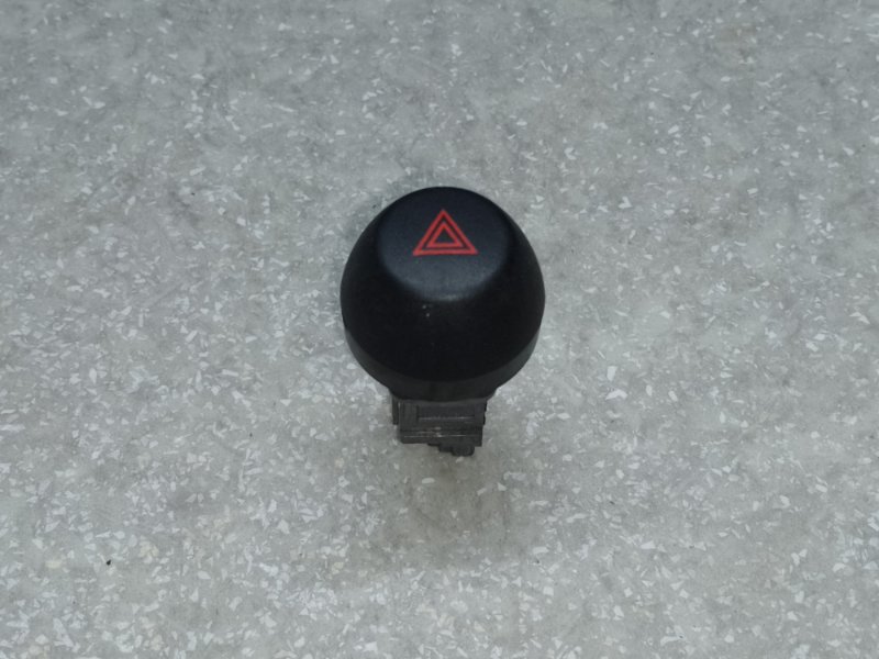 Кнопка аварийной сигнализации TOYOTA RAV4 05-12 84332-42020 Б/У