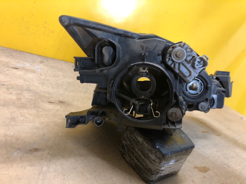 Фара левая 6 GH 07-12