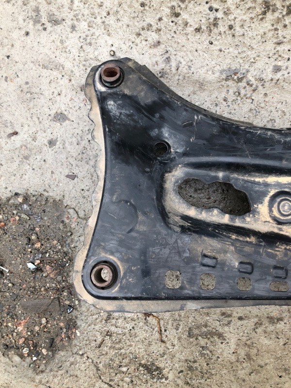 Балка задней подвески TOYOTA CAMRY 55 14-17