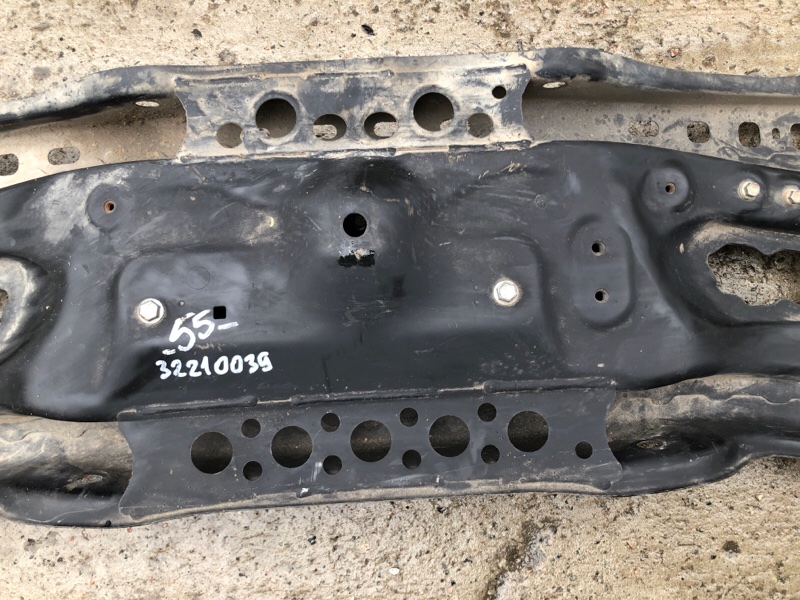 Балка задней подвески CAMRY 55 14-17