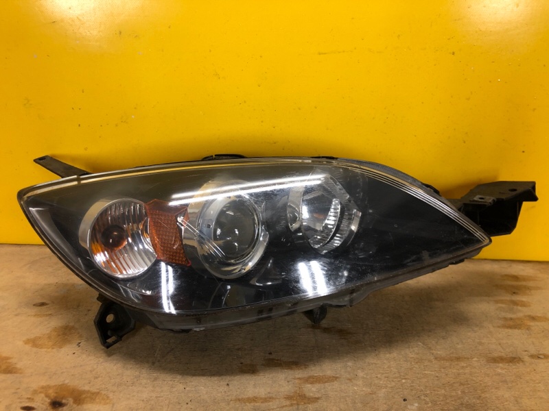 Фара правая MAZDA 3 BK 03-08 BN8P510K0B Б/У