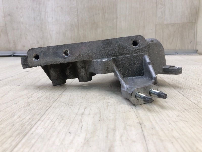 Кронштейн двигателя LEXUS RX350/450 09-15 2GR-FXE 3.5L