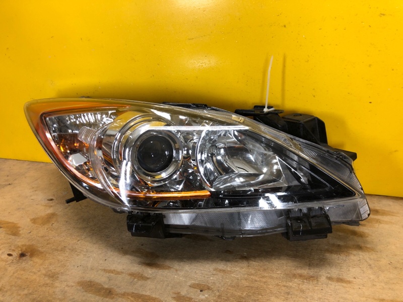 Фара правая MAZDA 3 BL 09-13