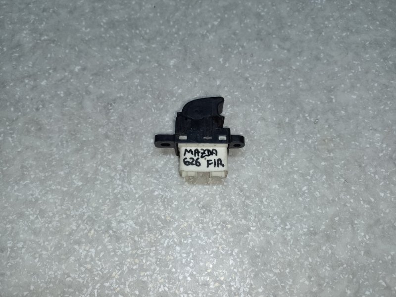 Кнопка стеклоподъемника передняя правая 626 GF 97-02 Кнопка стеклоподъемника передняя правая 626 GF 97-02