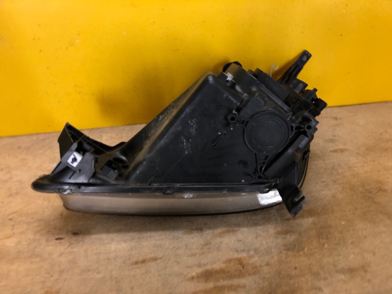 Фара правая CRV 02-06