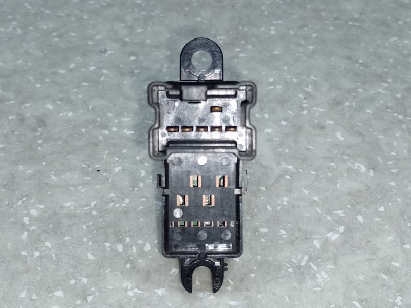 Кнопка стеклоподъемника задняя NISSAN TEANA J32 08-14