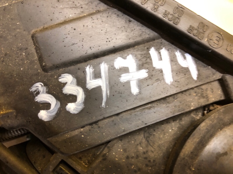 Фара левая TOUAREG 02-10