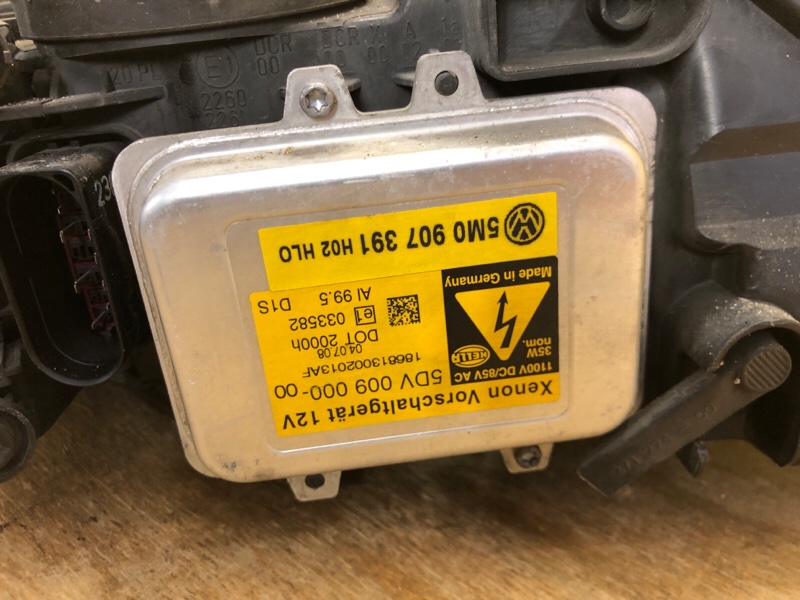 Фара левая TOUAREG 02-10