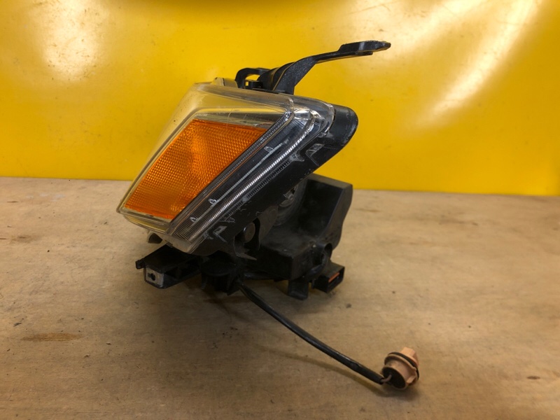 Фара левая OUTLANDER XL 05-13