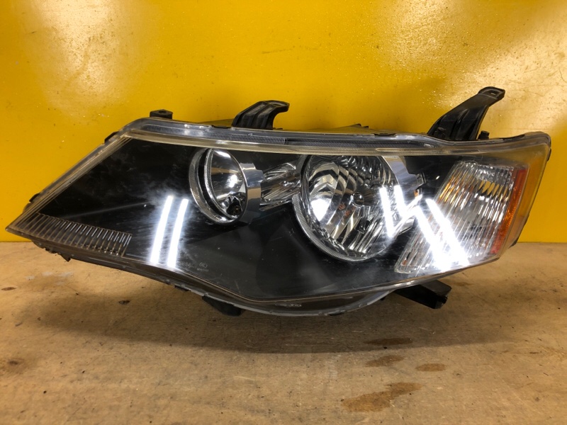 Запчасть фара левая MITSUBISHI OUTLANDER XL 05-13 8301A917 Б/У Фара левая MITSUBISHI OUTLANDER XL 05-13 8301A917 Б/У