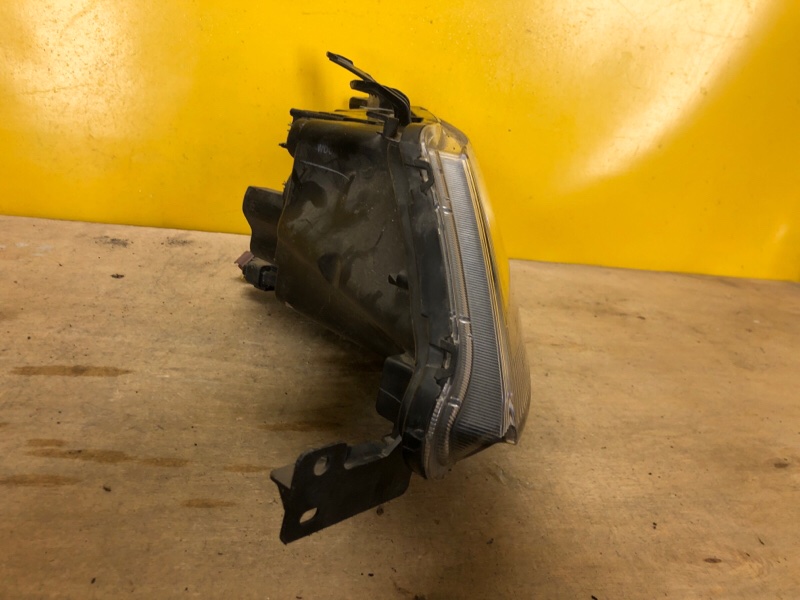 Фара левая OUTLANDER XL 05-13 Фара левая OUTLANDER XL 05-13