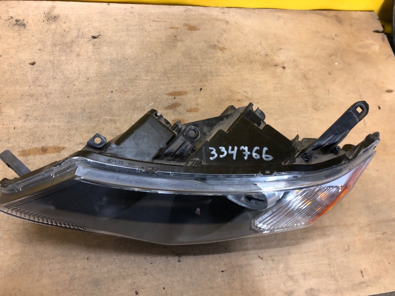 Фара левая OUTLANDER XL 05-13 Фара левая OUTLANDER XL 05-13