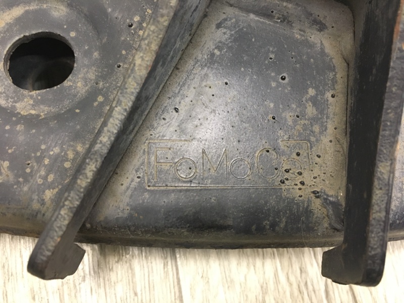 Рычаг передней подвески нижний передний правый EDGE 06-14 2010 T35PDED