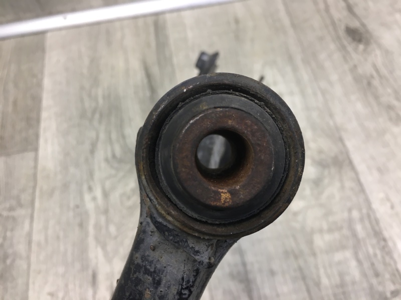 Рычаг передней подвески нижний передний правый EDGE 06-14 2010 T35PDED