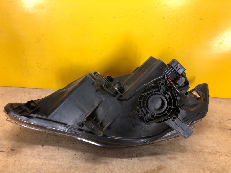 Фара правая OUTLANDER XL 05-13 Фара правая OUTLANDER XL 05-13