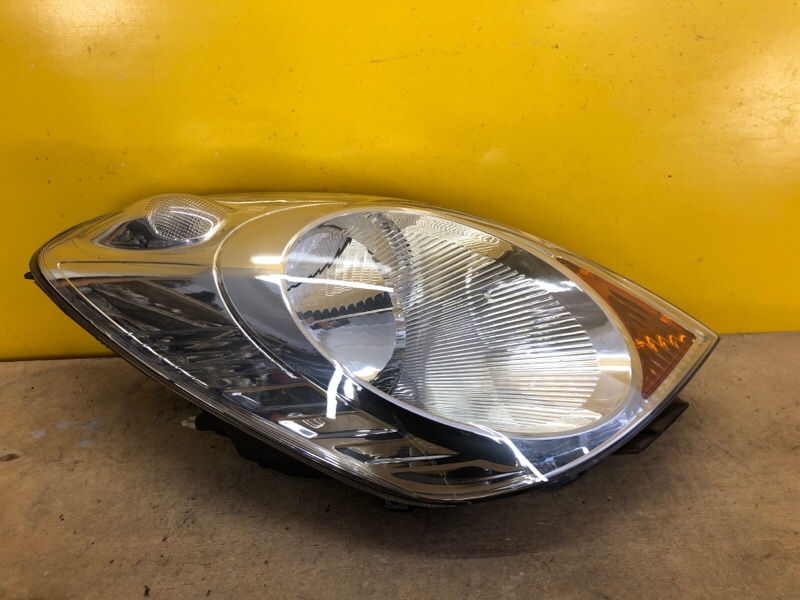 Фара правая NISSAN NOTE 04-12