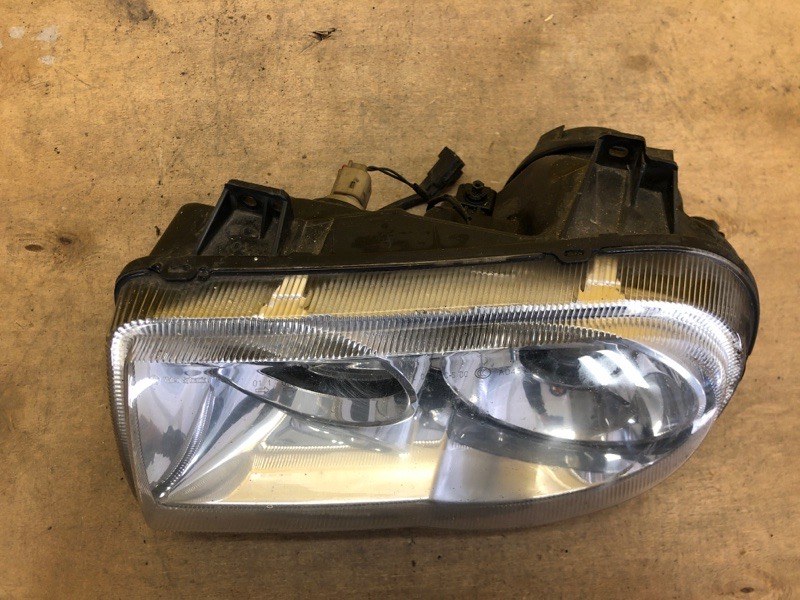 Фара левая 300 04-10 Фара левая 300 04-10