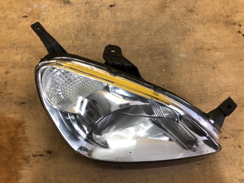 Фара правая CRV 02-06